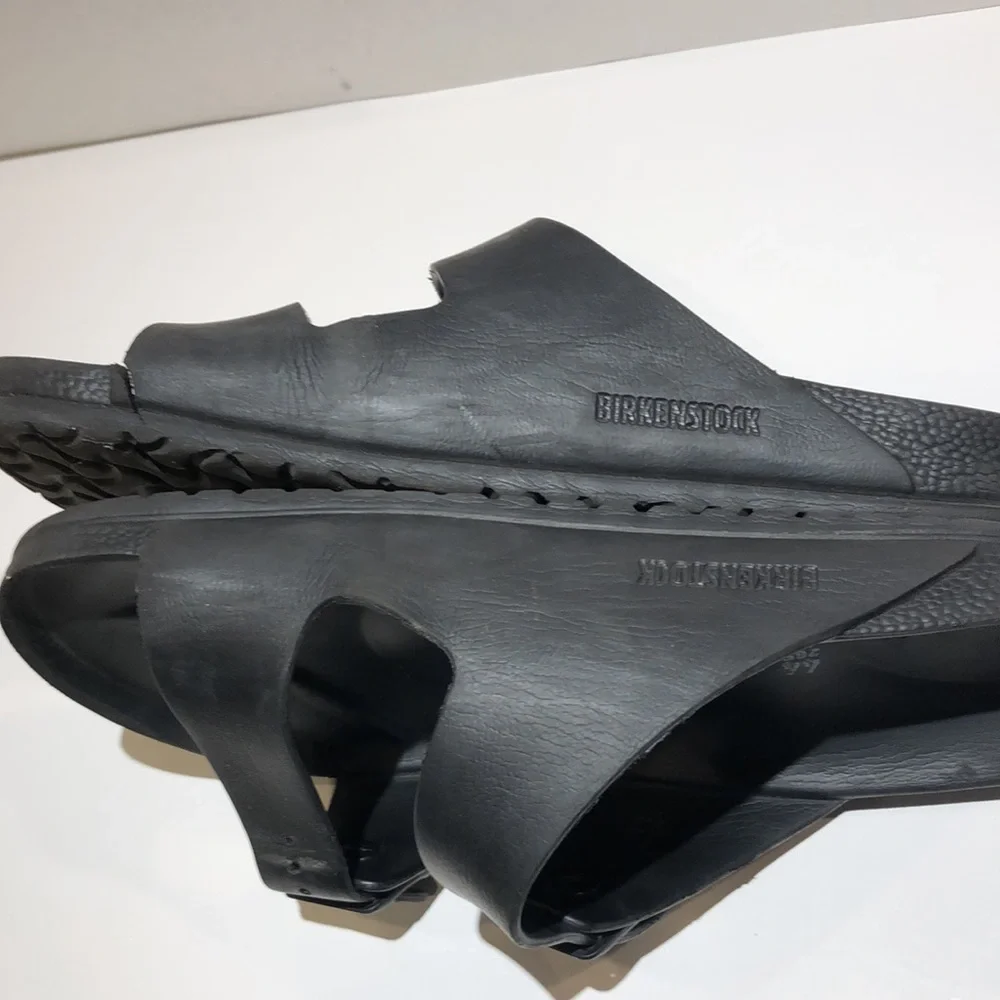 Men’s Black Rubber Birkenstock Sandals, Size 44 - Picture 7 of 8